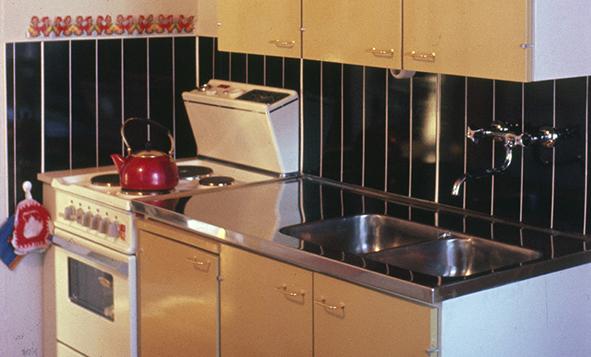 Sähköisten keittiölaitteiden historiasta Suomessa