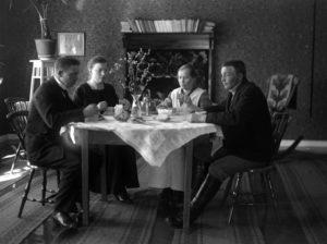 Kippis! Muutama lasillinen juomien historiaa